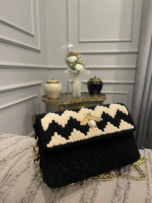 Luxury Textured Chenille Shoulder Bag – Black & Ivory Design with Pearl Bee Brooch and Gold Chain
